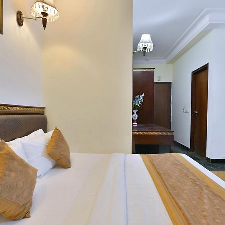 Hotel Express Nové Dillí Exteriér fotografie