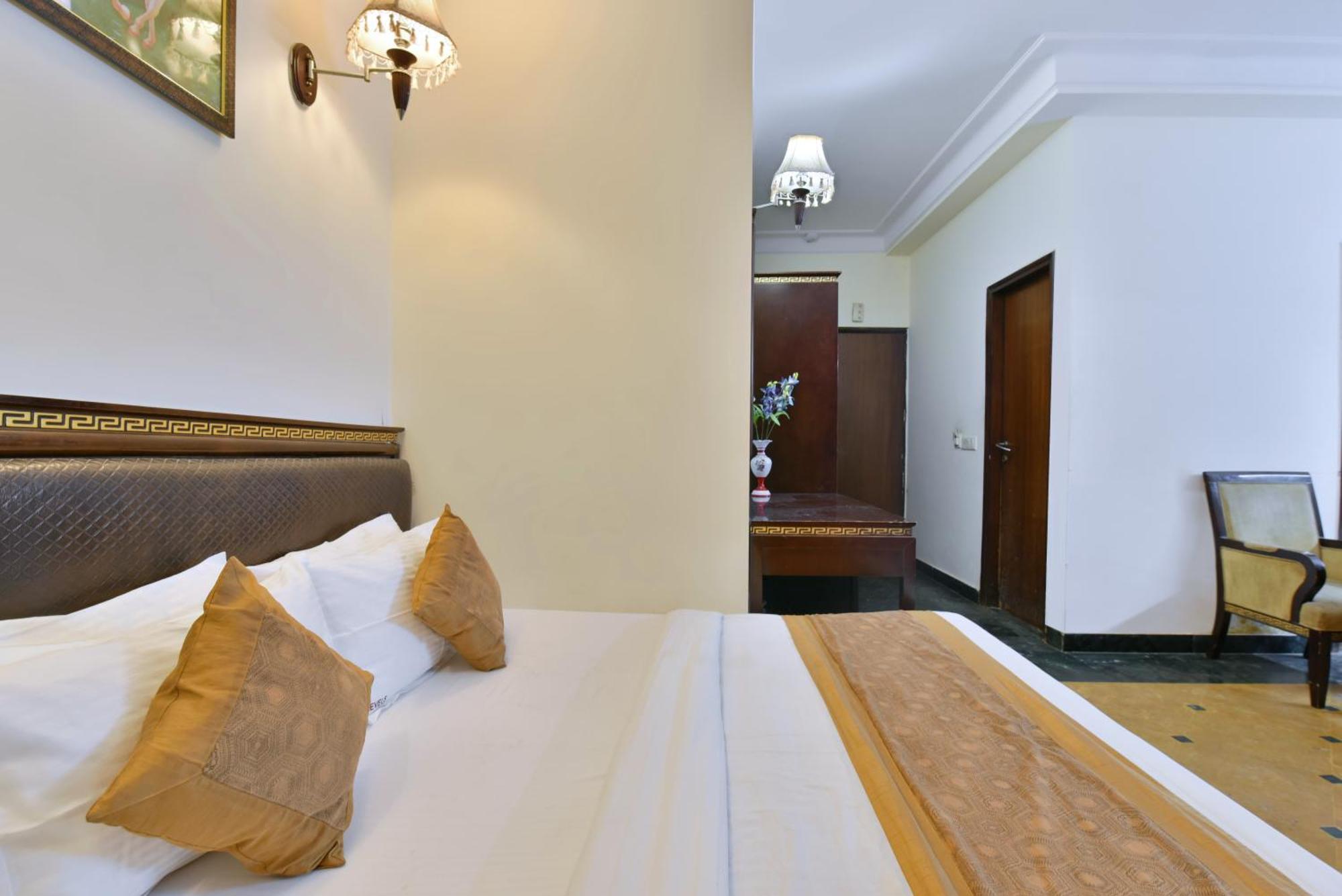 Hotel Express Nové Dillí Exteriér fotografie