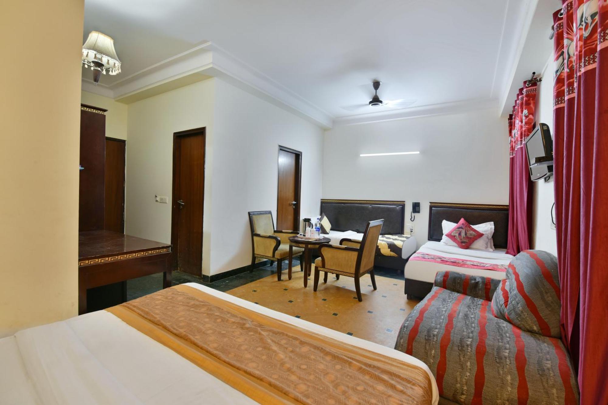 Hotel Express Nové Dillí Exteriér fotografie